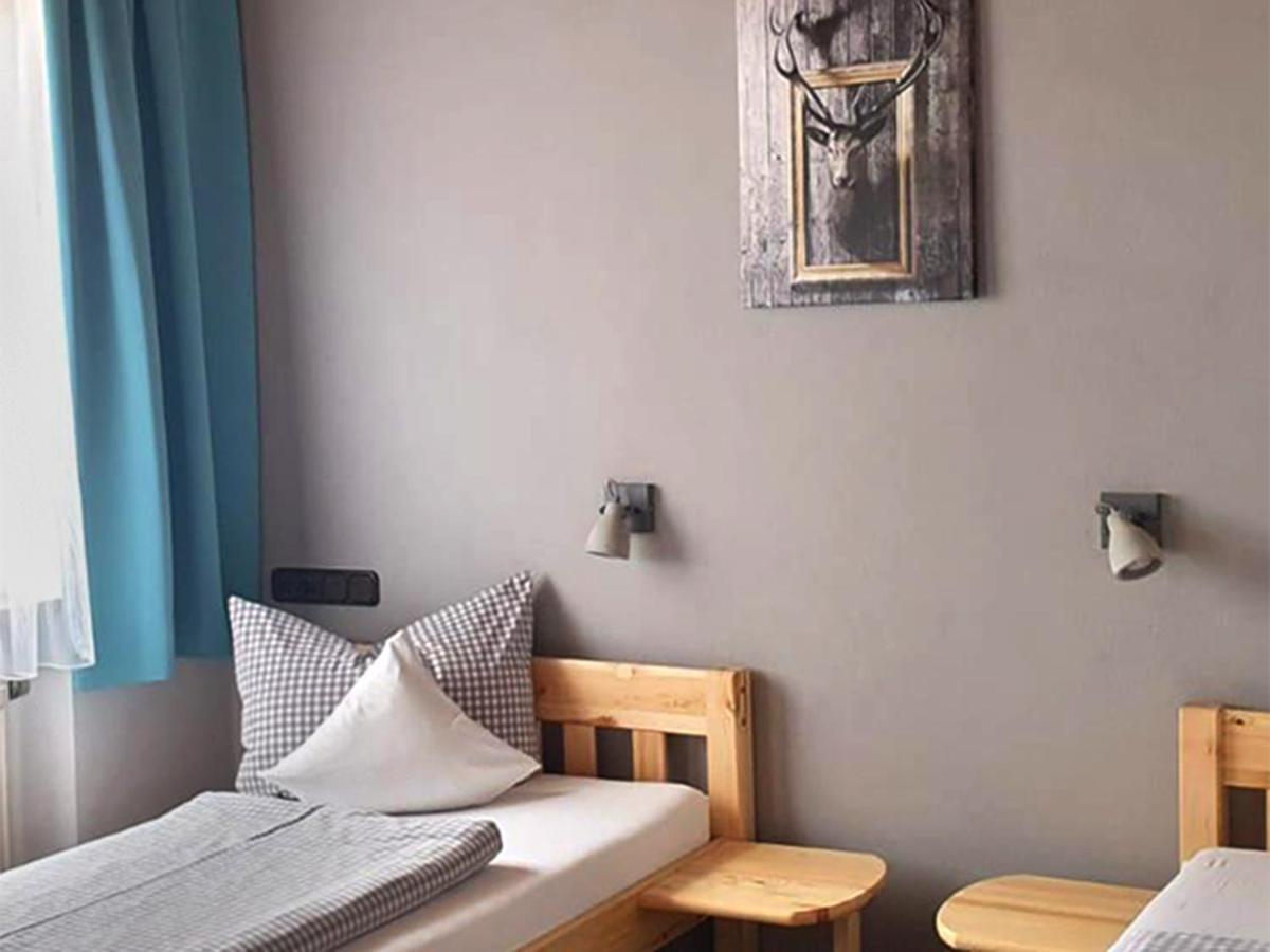 Pension Zum Krug, Messe Muenchen Hergolding ภายนอก รูปภาพ