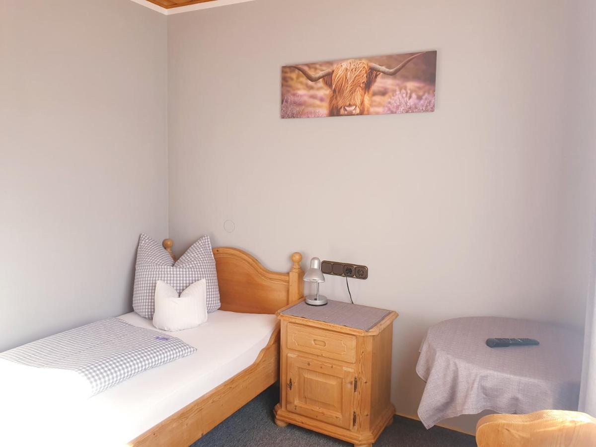Pension Zum Krug, Messe Muenchen Hergolding ภายนอก รูปภาพ