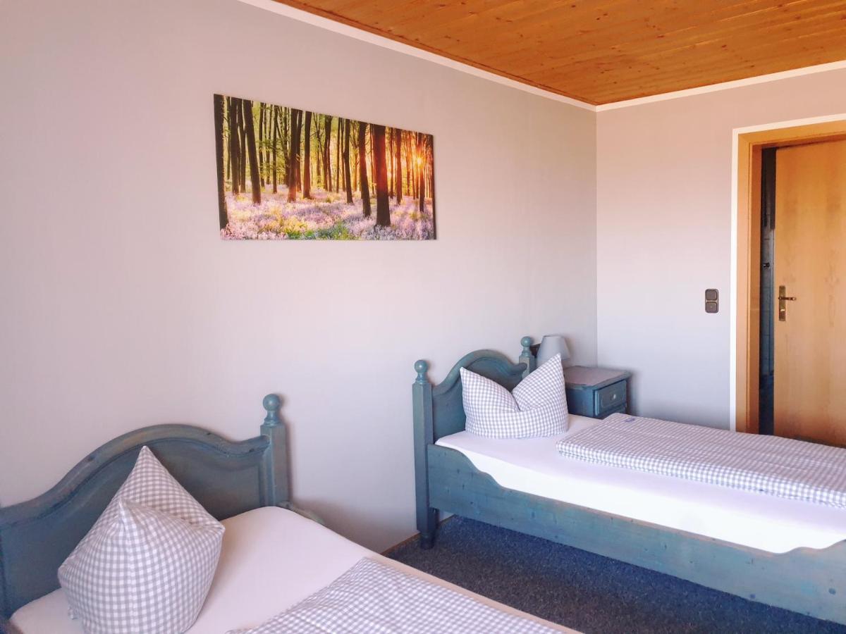 Pension Zum Krug, Messe Muenchen Hergolding ภายนอก รูปภาพ
